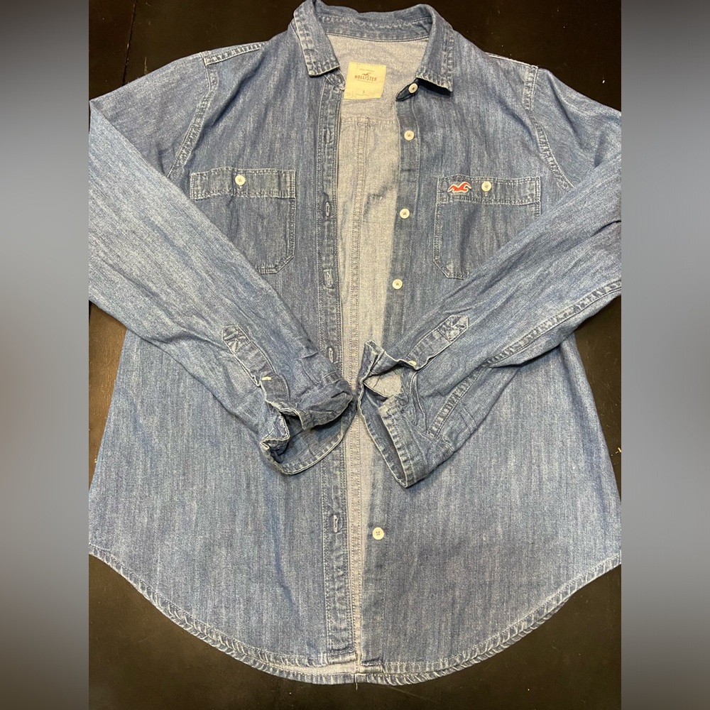 Hollister Women's Blue Denim Button-Down Shirt, Size Small